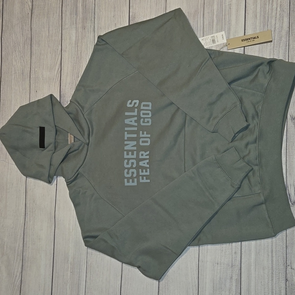 Essentials Fear of God Men's Fleece Pullover Hoodie Sycamore Size M NWT